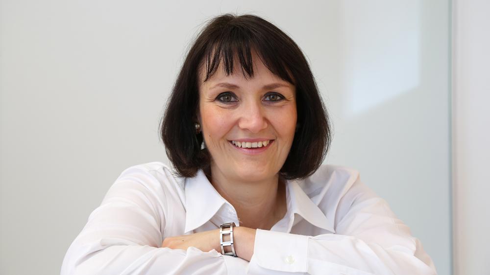 Dr. med. Mary Hug-Koronya